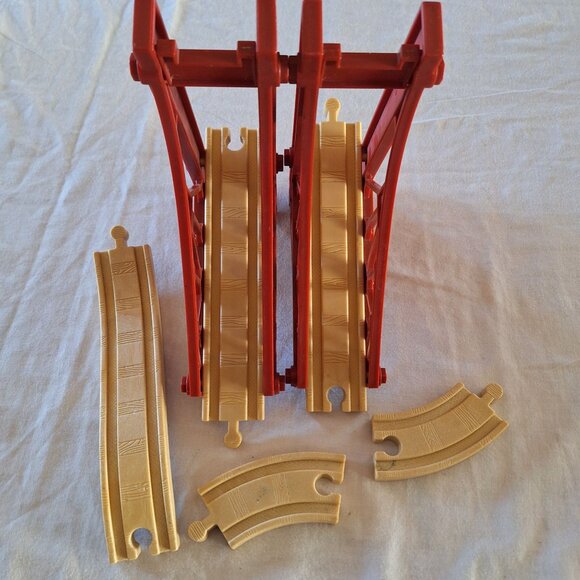 5 Pc Thomas the Train Dark Red Bridge & Plastic Wood Like 2004 Track Lot Tan - Picture 7 of 8